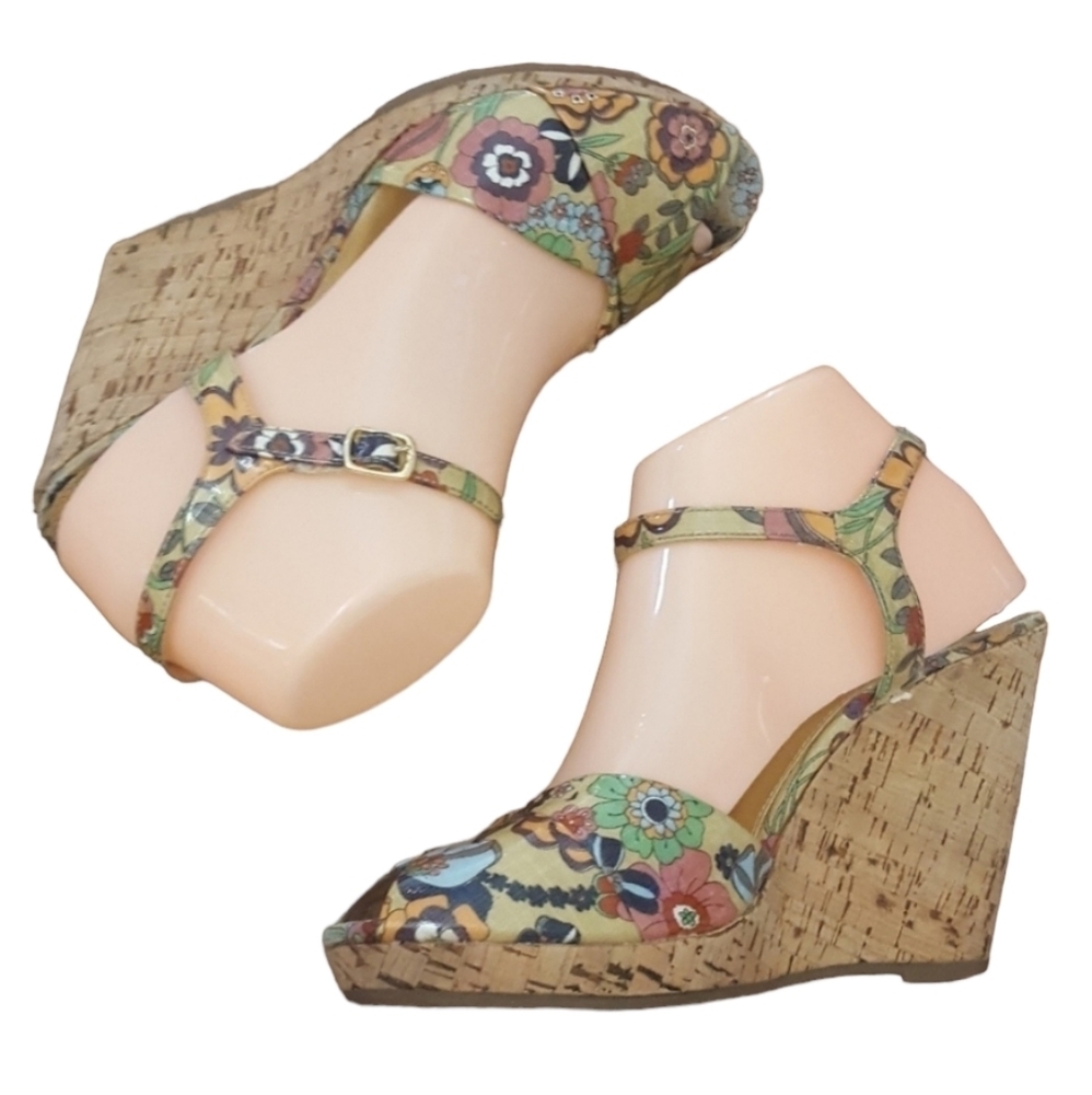 MIA - 90's Lili Floral Peep Toe Wedges
